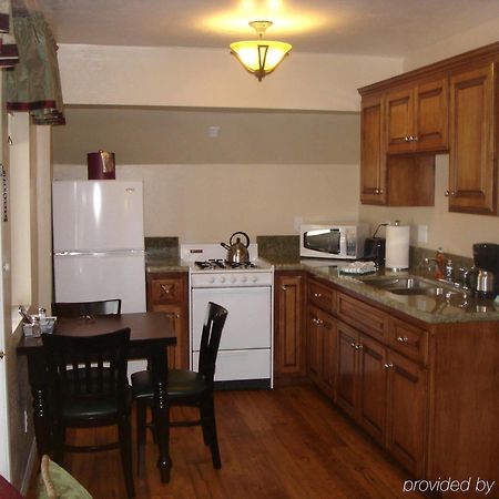 Bay Meadows Resort Big Bear Lake Room photo