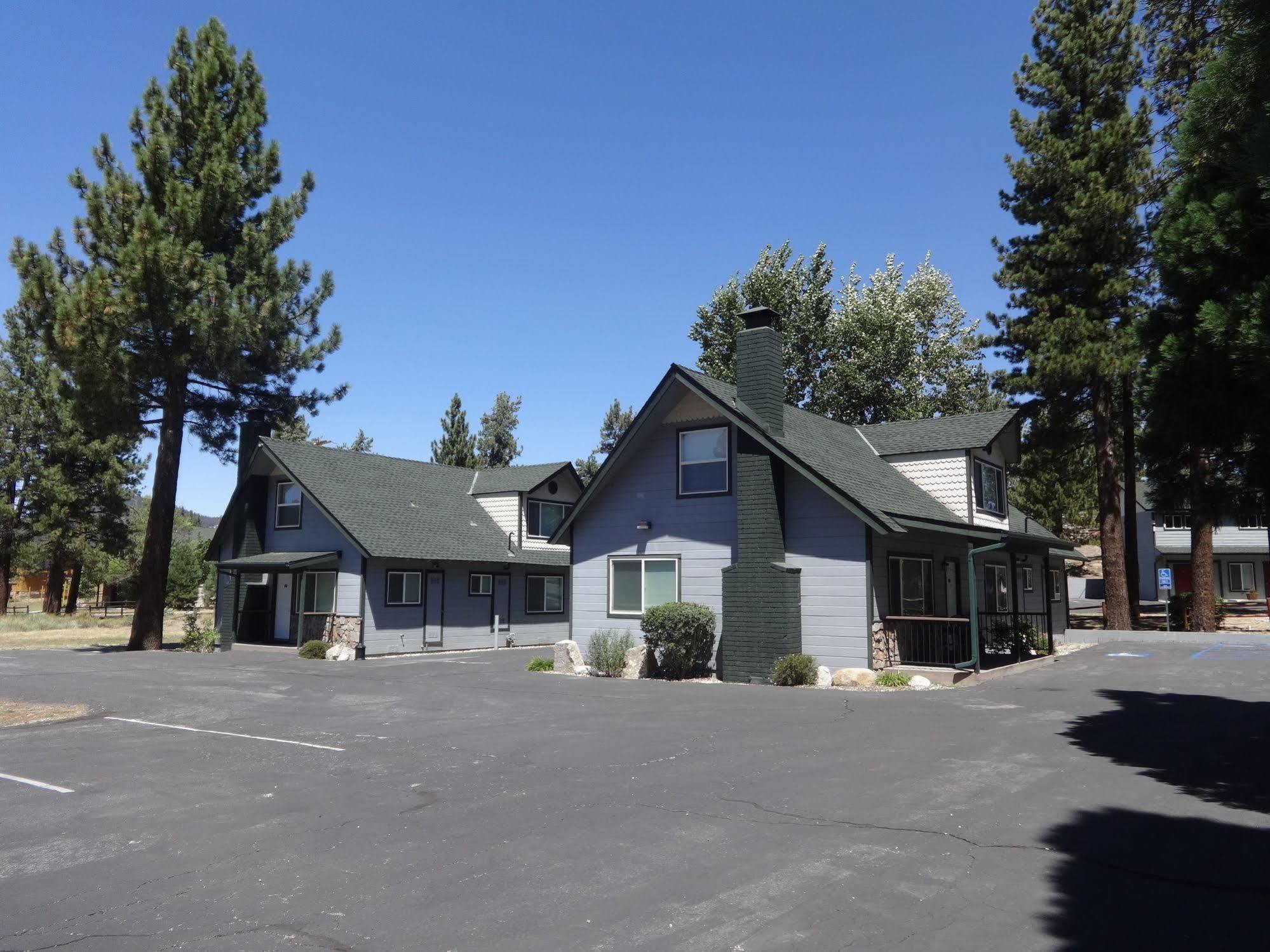 Bay Meadows Resort Big Bear Lake Exterior photo