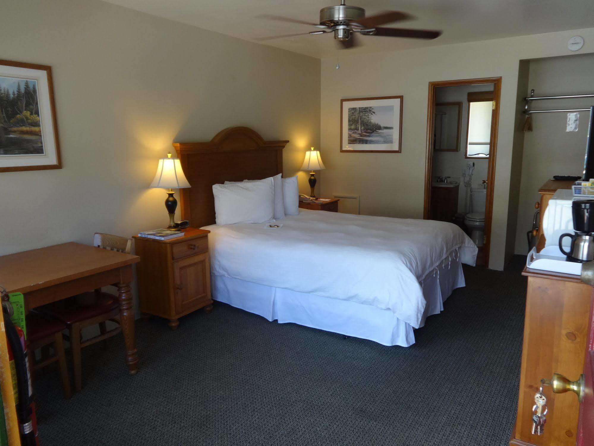 Bay Meadows Resort Big Bear Lake Exterior photo